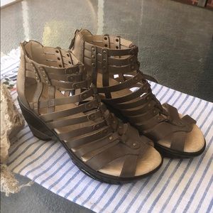 Jambu Sugar Wedge Sandal size 7